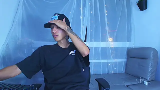 D3mon cock online show from November 30, 6:17 am