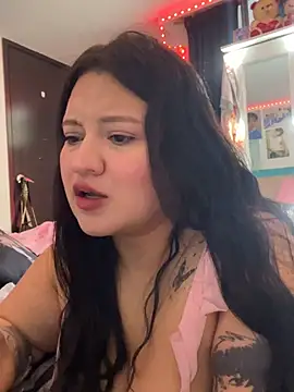 Just danna online show from February 5, 11:15 am