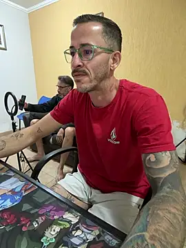 Snapshot of Lucasjandre chatting on June 1, 10:00 pm Lucasjandre online show from June 1, 10:00 pm