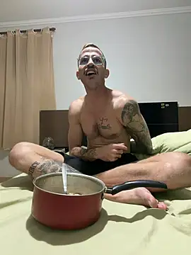 Snapshot of Lucasjandre chatting on July 3, 11:22 pm Lucasjandre online show from July 3, 11:22 pm