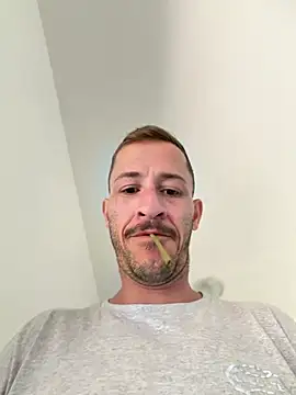 Snapshot of Lucasjandre chatting on July 21, 12:07 pm Lucasjandre online show from July 21, 12:07 pm