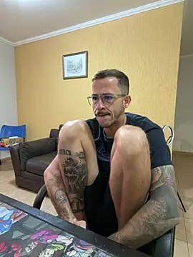 Snapshot of Lucasjandre chatting on July 26, 12:34 pm Lucasjandre online show from July 26, 12:34 pm