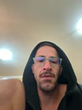 Snapshot of Lucasjandre chatting on July 28, 11:17 am Lucasjandre online show from July 28, 11:17 am