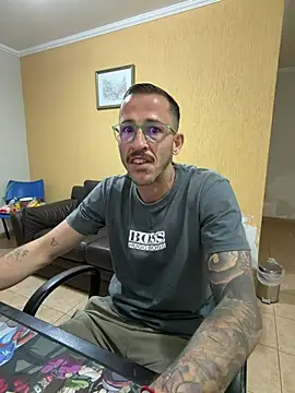 Snapshot of Lucasjandre chatting on July 31, 11:15 pm Lucasjandre online show from July 31, 11:15 pm