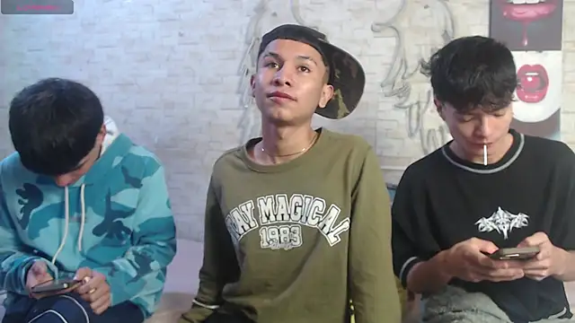 axel milo kairo and noa online show from January 8, 5:26 pm