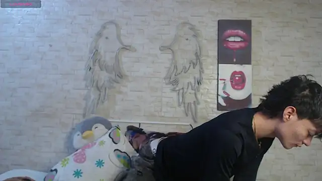 axel milo kairo and noa online show from January 17, 2:11 pm