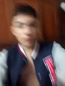 Snapshot of Santiagooo1233 chatting on November 16, 1:00 am Santiagooo1233 online show from November 16, 1:00 am