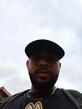 Snapshot of MAX_Jhonnson chatting on November 14, 10:18 pm MAX Jhonnson online show from November 14, 10:18 pm