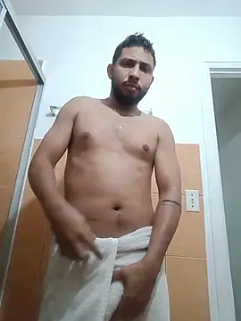 Snapshot of MAX_Jhonnson chatting on November 30, 6:06 am MAX Jhonnson online show from November 30, 6:06 am