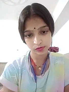 Mohnicute online show from May 11, 1:00 am