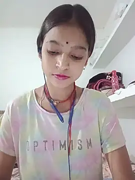 Mohnicute online show from May 19, 1:06 pm