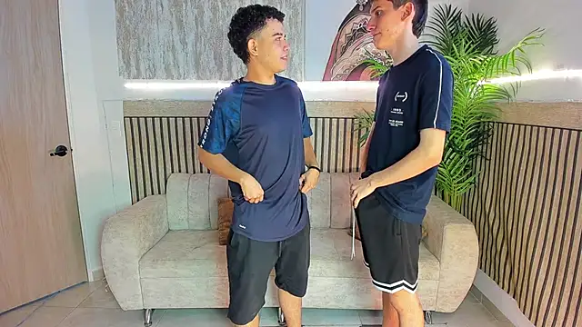 Justingsex1 online show from December 4, 5:17 am