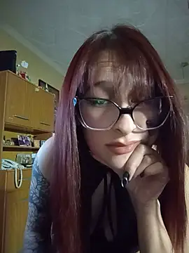 Snapshot of Taurina0105 chatting on July 7, 6:47 am Taurina0105 online show from July 7, 6:47 am