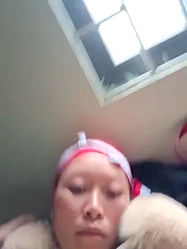 girl-hot2x online show from February 2, 6:56 am