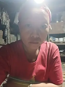 Snapshot of girl-hot2x chatting on July 2, 10:16 pm girl-hot2x online show from July 2, 10:16 pm