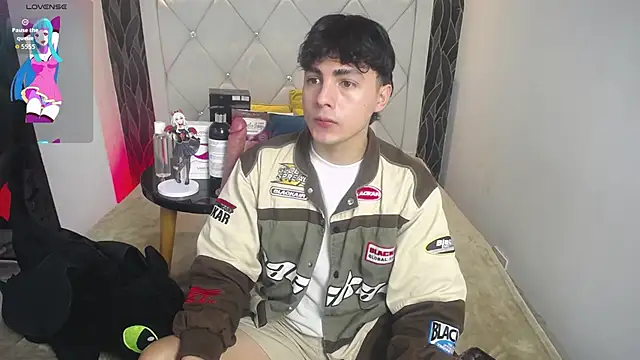 Samu FoXXX online show from November 18, 8:13 pm