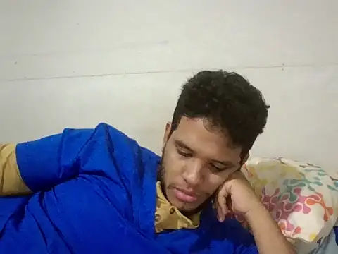 josecamsex27 online show from March 28, 11:59 pm