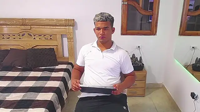 mathews    online show from December 5, 5:38 am