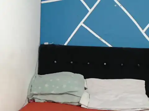 Snapshot of damiansexyboy69 chatting on November 15, 4:21 am damiansexyboy69 online show from November 15, 4:21 am