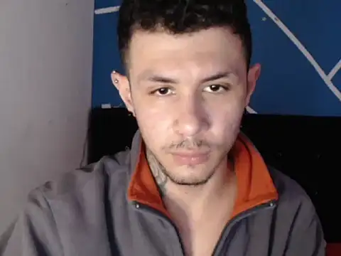 Snapshot of damiansexyboy69 chatting on November 15, 5:09 pm damiansexyboy69 online show from November 15, 5:09 pm