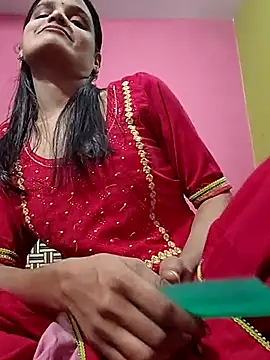 Snapshot of Zoya_Gi chatting on November 15, 10:45 am Zoya Gi online show from November 15, 10:45 am