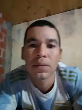 Snapshot of Antonii96 chatting on February 26, 2:43 am Antonii96 online show from February 26, 2:43 am