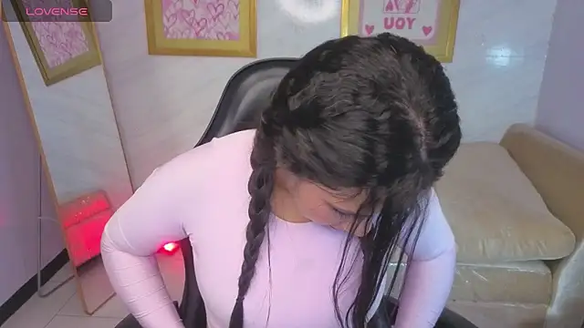 Violetta jhonson a online show from April 19, 5:40 am