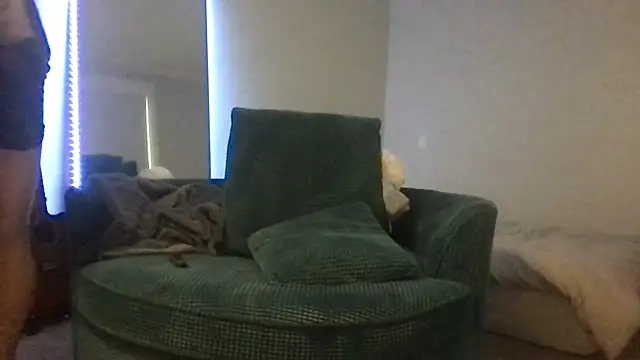 sculpteddesire online show from November 27, 9:17 pm