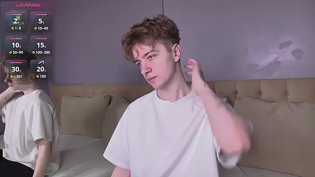 Paul Holt online show from November 28, 8:33 pm