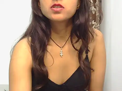 Anika Singh online show from December 15, 7:40 pm