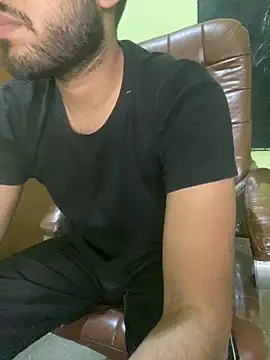 hotyyyyjonny online show from April 11, 10:30 am