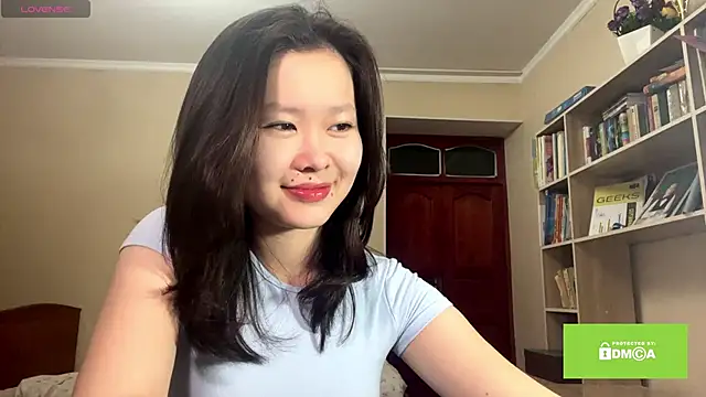 Snapshot of HuldaKye chatting on March 3, 12:11 pm HuldaKye online show from March 3, 12:11 pm