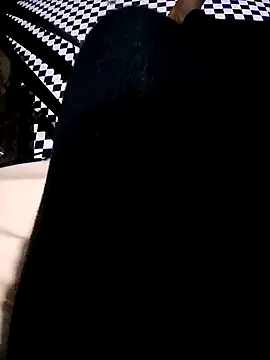 PerkyLove399 online show from November 11, 10:32 pm