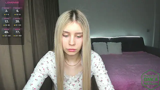 Snapshot of Olivia1Taylor1 chatting on February 17, 10:56 am Olivia1Taylor1 online show from February 17, 10:56 am