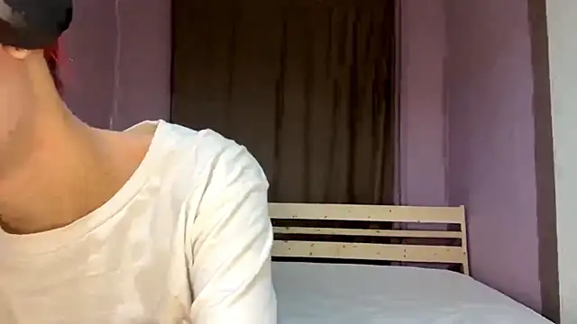 EmilySkyline online show from December 21, 5:31 pm