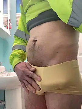 Snapshot of funguy19782 chatting on February 4, 5:08 pm funguy19782 online show from February 4, 5:08 pm