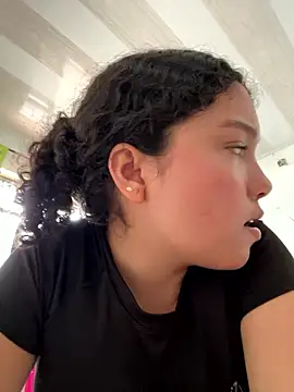 PetiteKattia online show from January 7, 8:11 pm