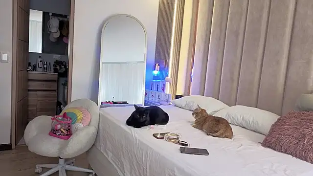 Snapshot of Iamnyxy chatting on December 1, 11:04 am Iamnyxy online show from December 1, 11:04 am