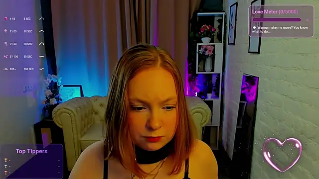 Elizabeth Walson online show from November 25, 8:31 pm