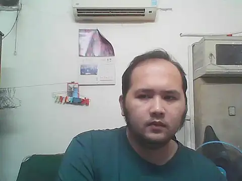 Snapshot of linhlinhthan chatting on November 16, 3:28 pm linhlinhthan online show from November 16, 3:28 pm