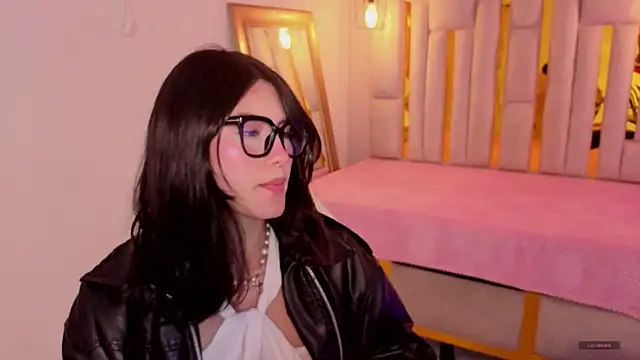 Brandy collinss online show from April 23, 12:29 pm