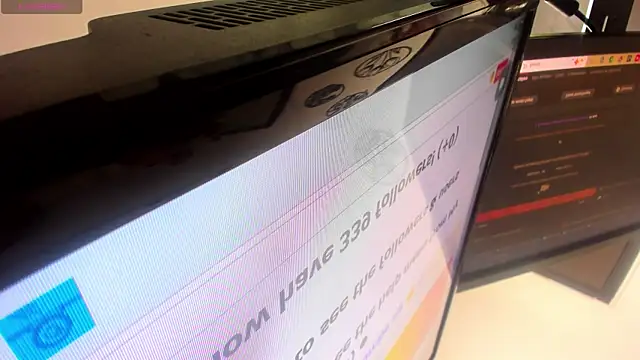 Snapshot of Zarid_boobies chatting on November 26, 1:01 pm Zarid boobies online show from November 26, 1:01 pm