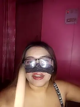 Bunnybush37 online show from February 9, 3:16 pm