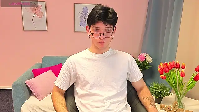 LiamRivers online show from November 12, 2:06 pm