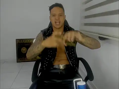 master leather online show from March 23, 2:43 pm