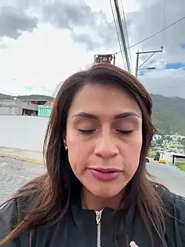 valeria absurdah online show from January 15, 8:12 pm