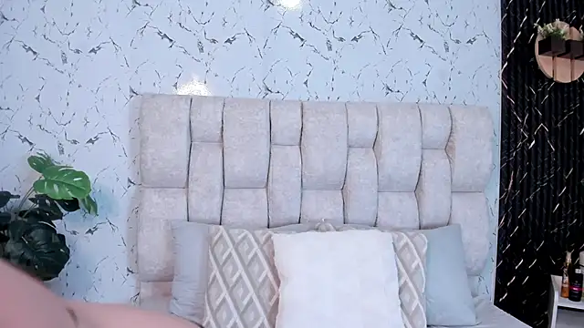 MadisonnLee online show from November 12, 7:13 pm