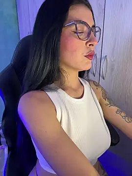 Cristal Cerati  online show from November 27, 4:20 pm