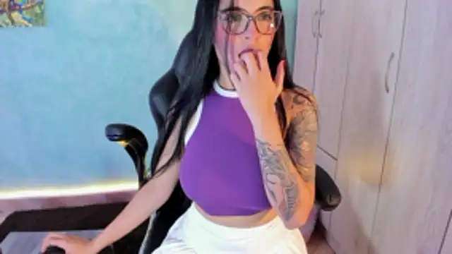 Cristal Cerati  online show from December 3, 2:59 pm