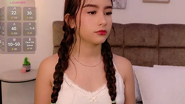 Sophie Honey18 online show from November 29, 1:47 pm